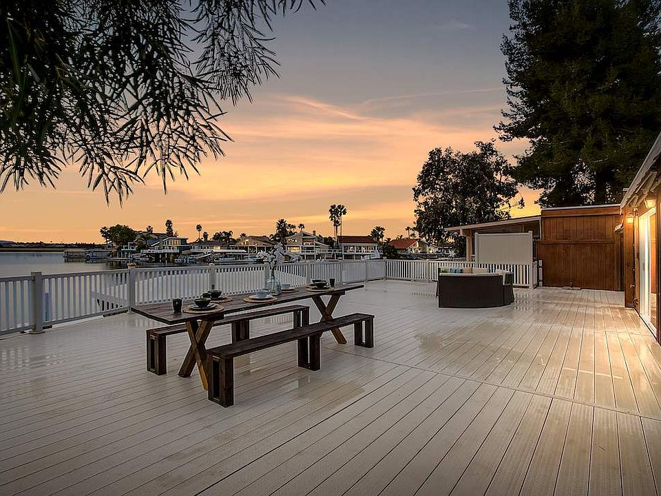 1st image of 1222 Marina Cir