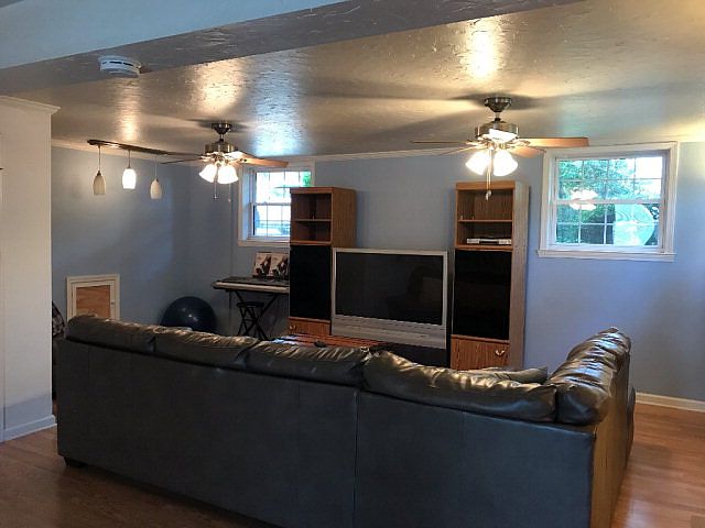 1st image of 187 Pineridge Cir