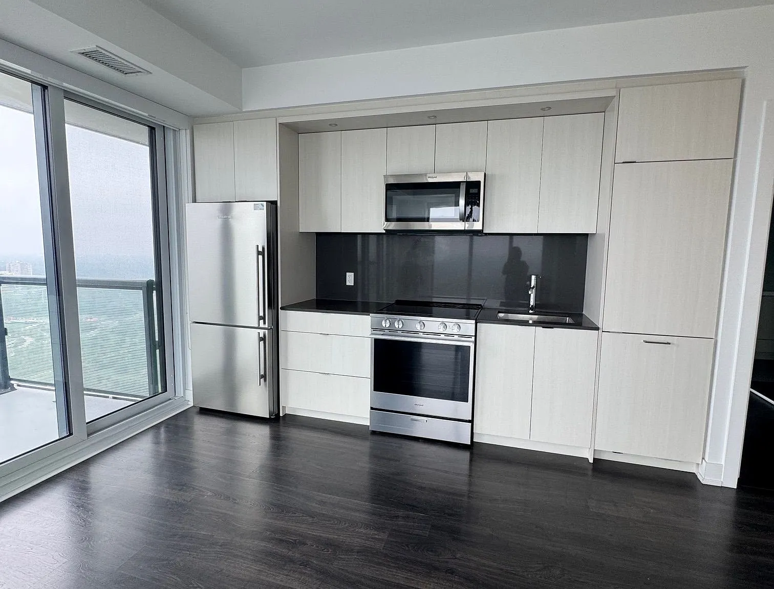 2 bed, $3,500 — Photo 3