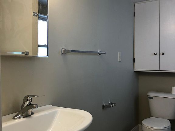 5th image of 3104 S Griffin Ave Unit 2