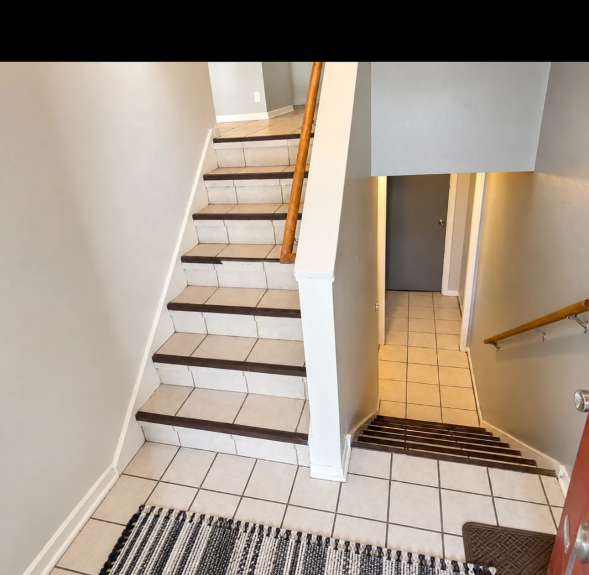3 bed, 1800 sqft, $1,940 — Photo 3