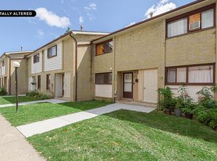 336 Fleetwood Cres, Brampton, ON L6T 2E7