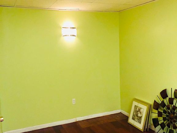 4th image of 119 N 11th St Floor 1