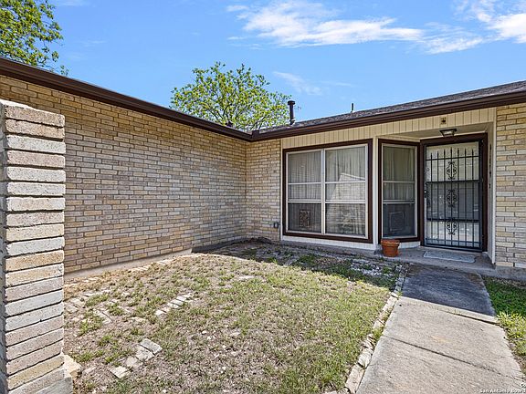 3rd image of 9814 Prescott Dr