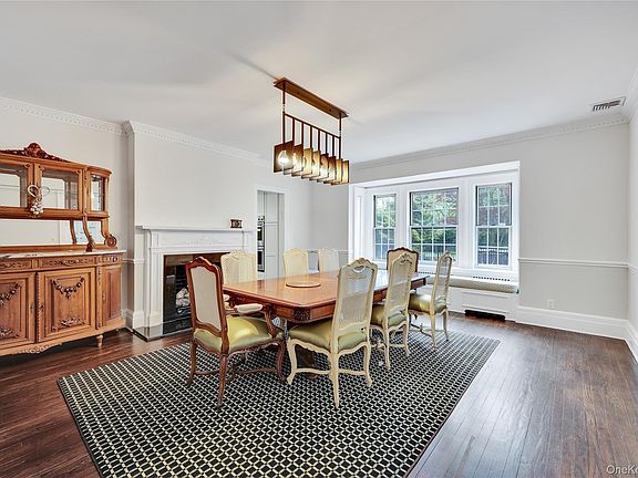 5th image of 105 Everit Avenue