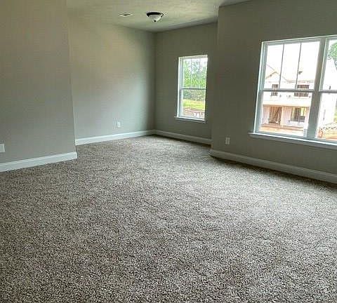 4th image of 373 Fox Haven Drive