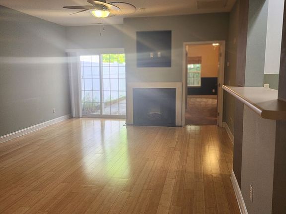 5th image of 1534 Honey Bee Ln