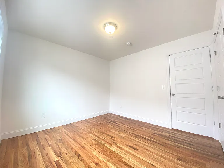 881 Sinclair Ave #2F — Photo 22