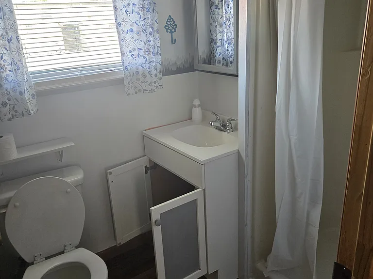 109 S Franklin St — Photo 5