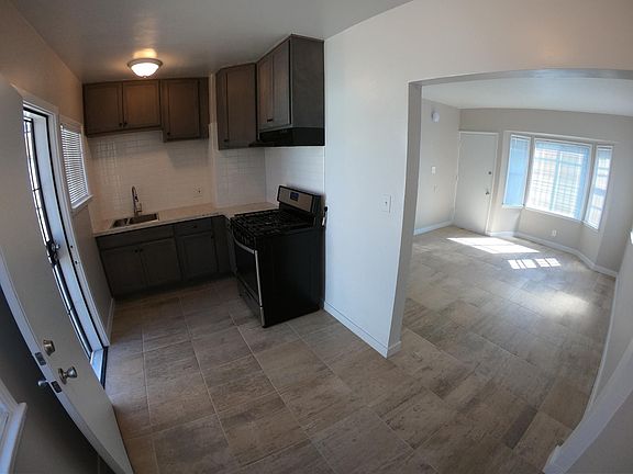 3rd image of 8947 McNerney Ave