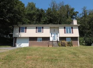 9135 Nininger Rd, Bristol, VA 24202