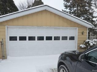 389 Harvard Ave, South Lyon, MI 48178