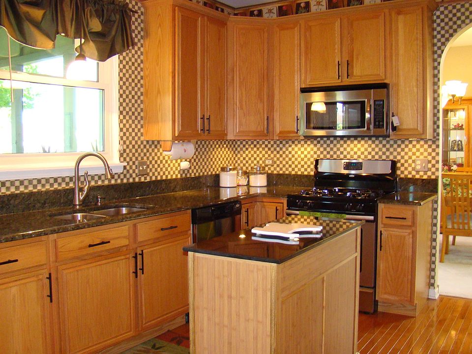 1st image of 3149 Savannah Dr
