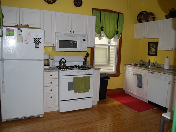 5th image of 4300 N Winchester Ave