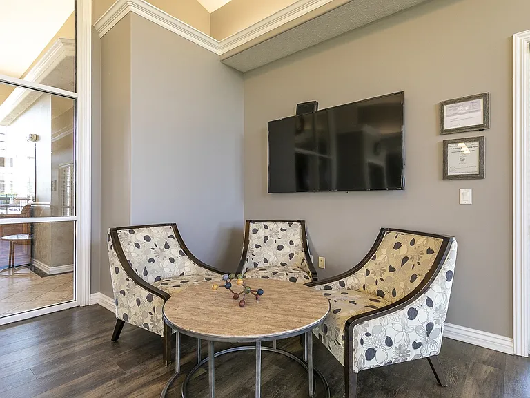 Lexington Ridge Apartments — Photo 10