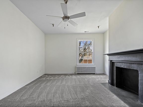 3rd image of 212 W 6th St #11251007