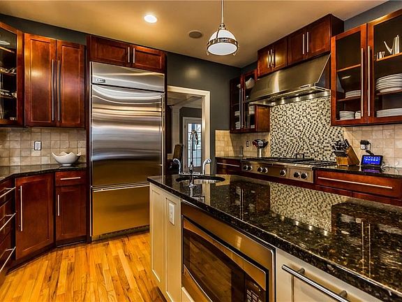 5th image of 9104 Whistling Swan Ln