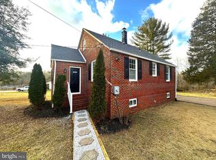 10516 Bird River Rd, Middle River, MD 21220