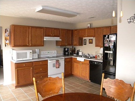 3rd image of 2348 Heritage Park Dr