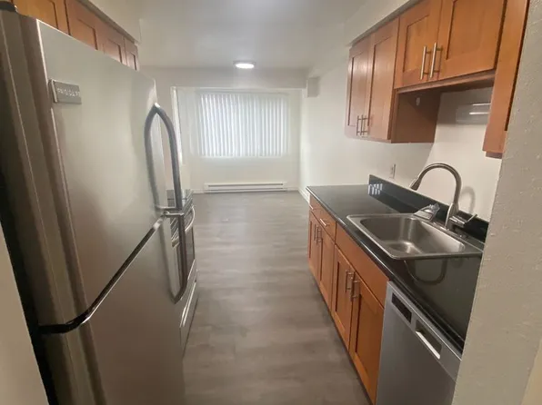 Elliott View Apartments