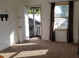 927 Gladys Ave, Long Beach, CA 90804