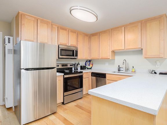 5th image of 720 Petaluma Boulevard S #40
