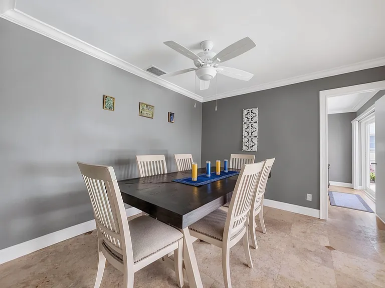 283 Forest Hills Blvd — Photo 18