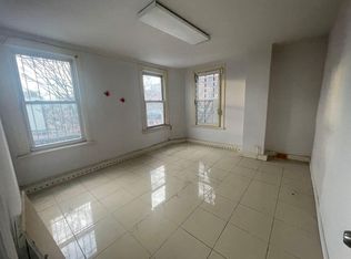 4202 College Point Blvd #F2, Flushing, NY 11355