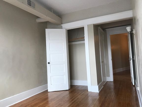 4th image of 1942 Seneca St #4