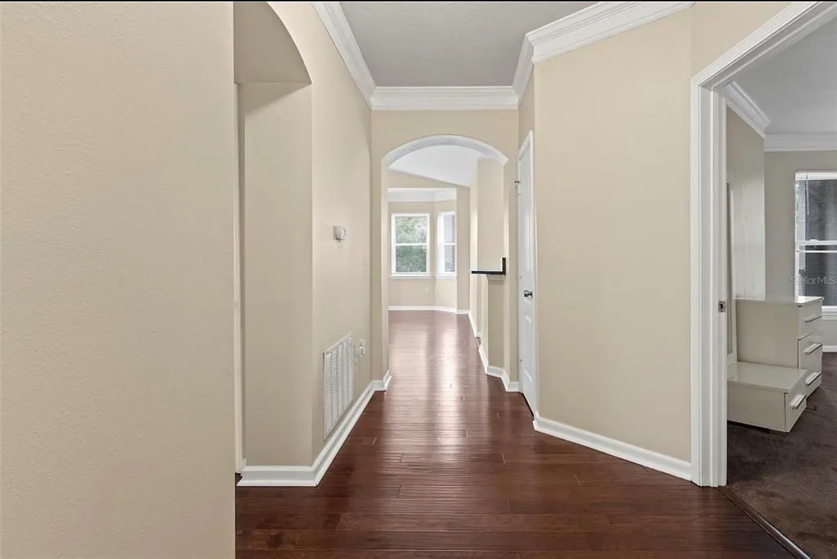 3 bed, 1476 sqft, $2,400 — Photo 4
