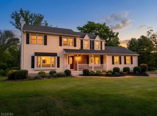 301 Heritage Dr, Readington Twp., NJ 08889