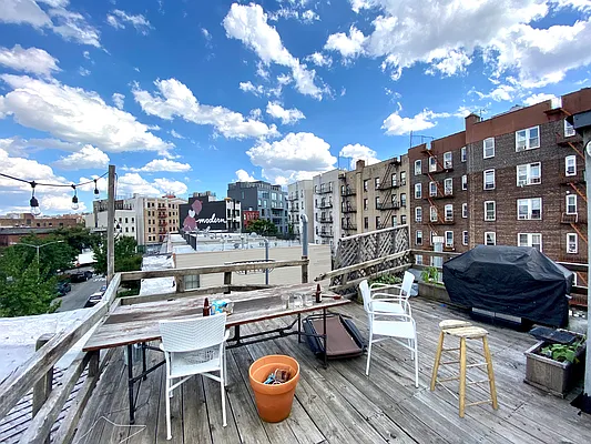 Rented by Nolita Group | media 19