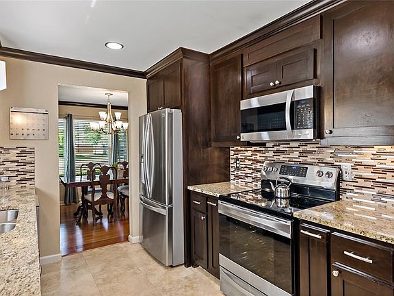 4th image of 5410 Carrington Dr