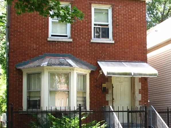 8236 S Marquette Ave, Chicago, IL 60617
