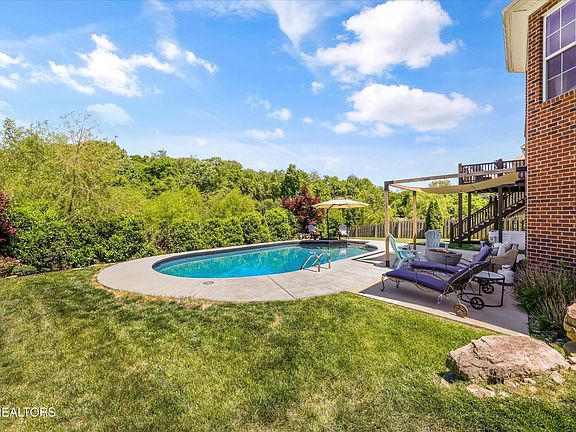 3rd image of 720 Witherspoon Ln
