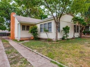 3415 W Clarendon Dr, Dallas, TX 75211