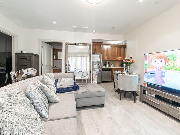 3rd image of 300 Eldert St #3A
