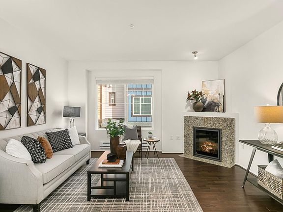 5th image of 10175 156th Ct NE APT 102