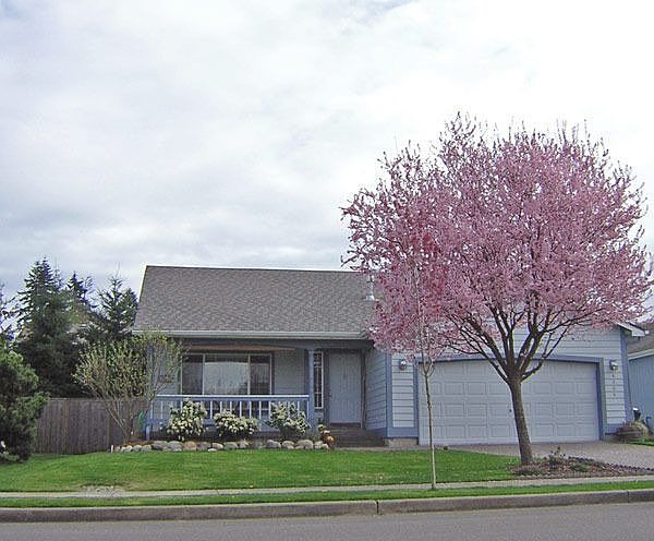 4200 Avonlea Dr SE from the street. Spring of 2004.
