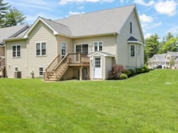 20 Santana Way #20, Carver, MA 02330