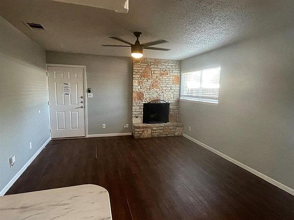 5th image of 309 E Grady Dr #B
