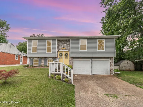 9817 Farnham Dr, Louisville, KY 40223