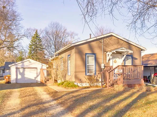 5312 Garden Plain Ave, Loves Park, IL 61111