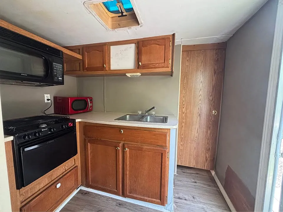 1 bed, $800 — Photo 2