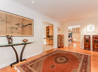 19 Split Tree Rd, Scarsdale, NY 10583