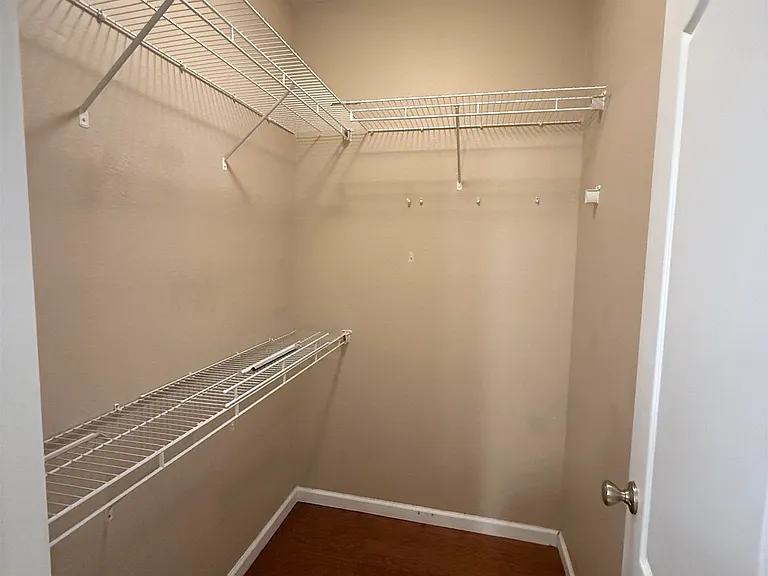 4203 Old Plantation Loop — Photo 11