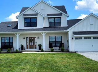 7440 Rader Rd NE, Pleasantville, OH 43148