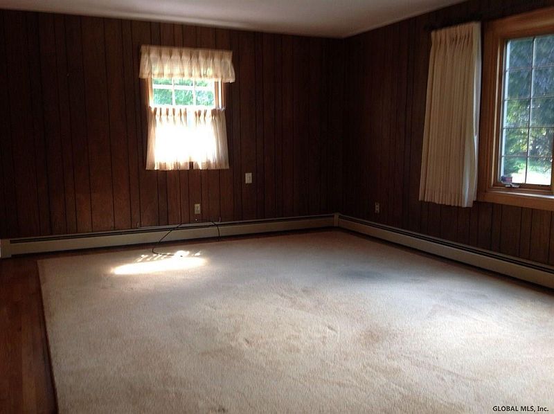 5th image of 17 TERRACE Court