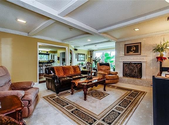 3rd image of 2124 Twin Elms Dr