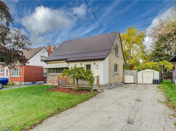 174 Union St E, Waterloo, ON N2J 1C7